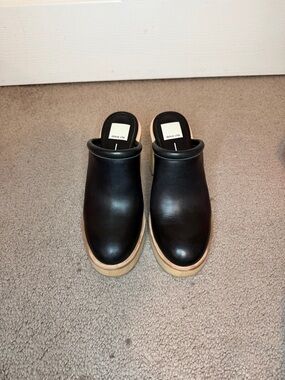 Dolce Vita Black Leather Platform Mules